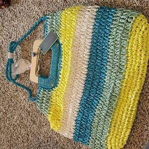 C. WONDER Beachy Tote Bag